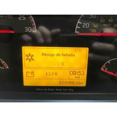 2010 VOLVO VNL Used Instrument Cluster For Sale