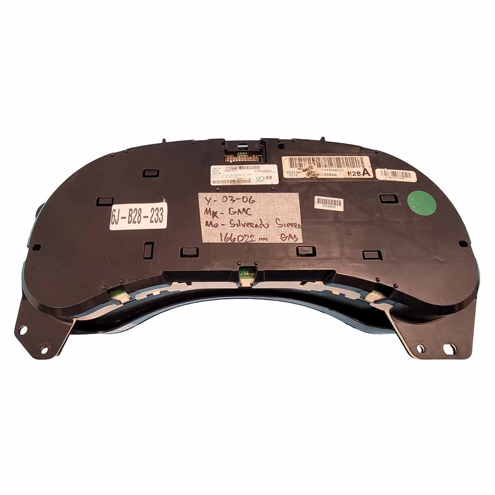 2003-2006 CHEVY SILVERADO USED INSTRUMENT CLUSTER PART #15135668