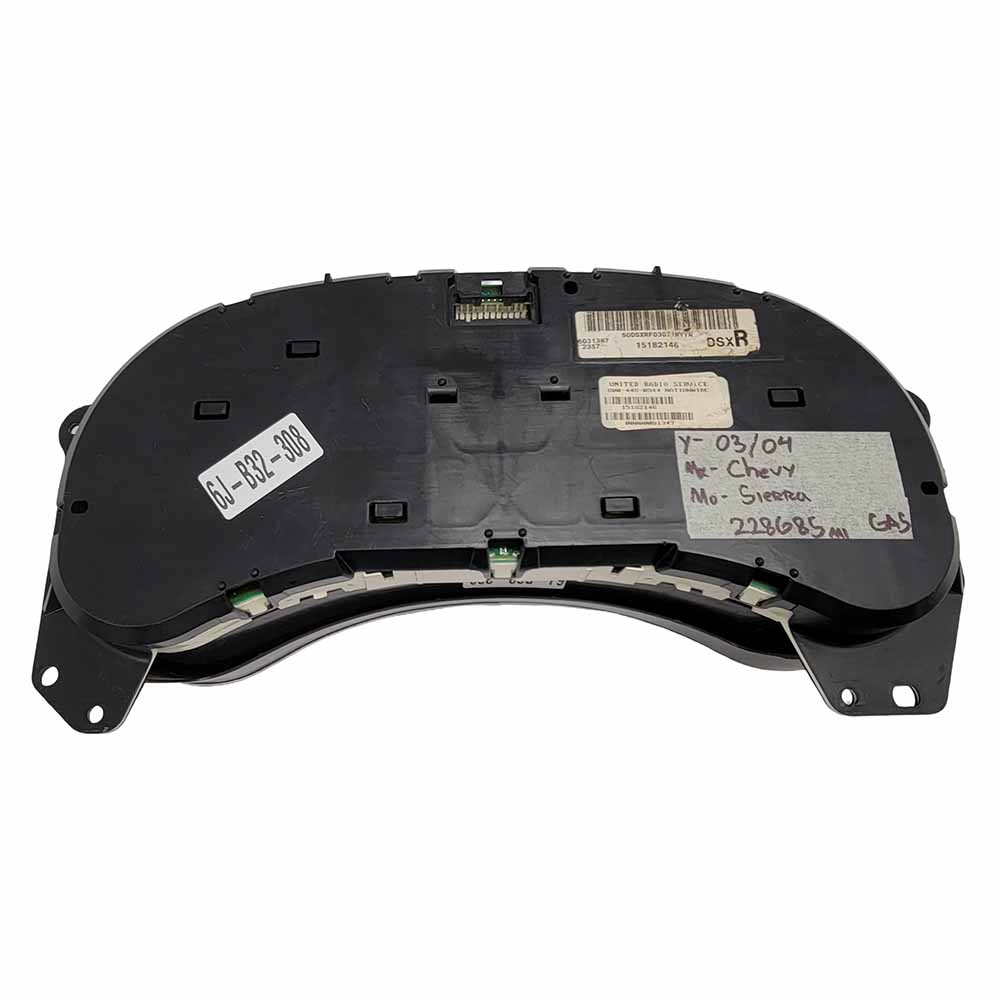 2003-2004 CHEVY SIERRA USED INSTRUMENT CLUSTER PART #15182146