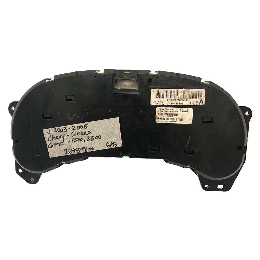 2003-2005 CHEVY SIERRA USED INSTRUMENT CLUSTER PART #15135668