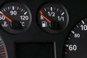 How a Faulty Instrument Cluster Can Leao To Accidents: Risks & Prevention misleading fuel gauge